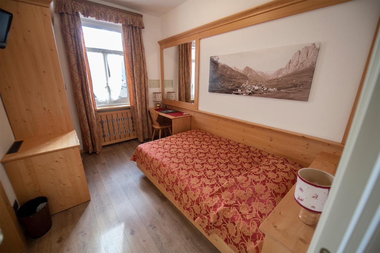 Hotel Regina Cortina dʼAmpezzo Eksteriør billede