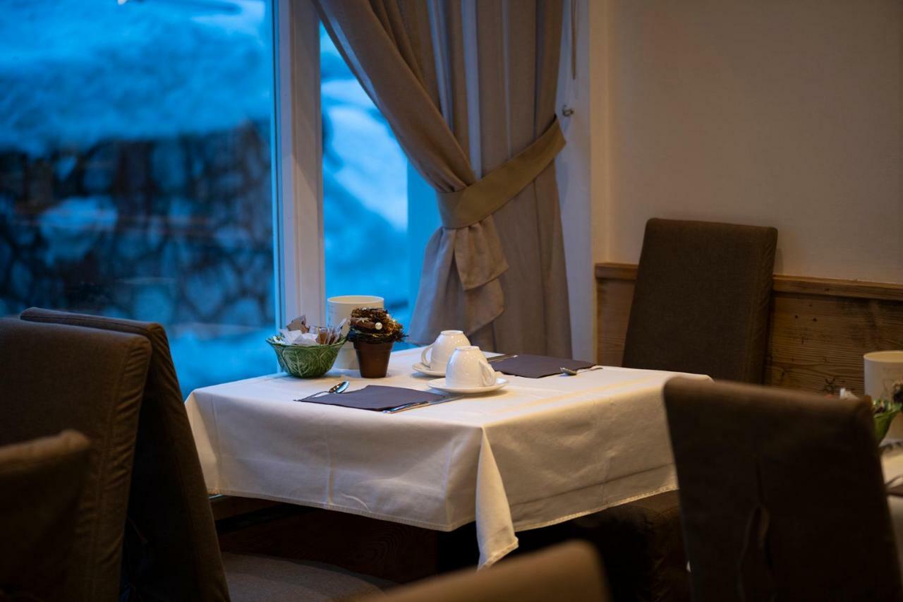 Hotel Regina Cortina dʼAmpezzo Eksteriør billede